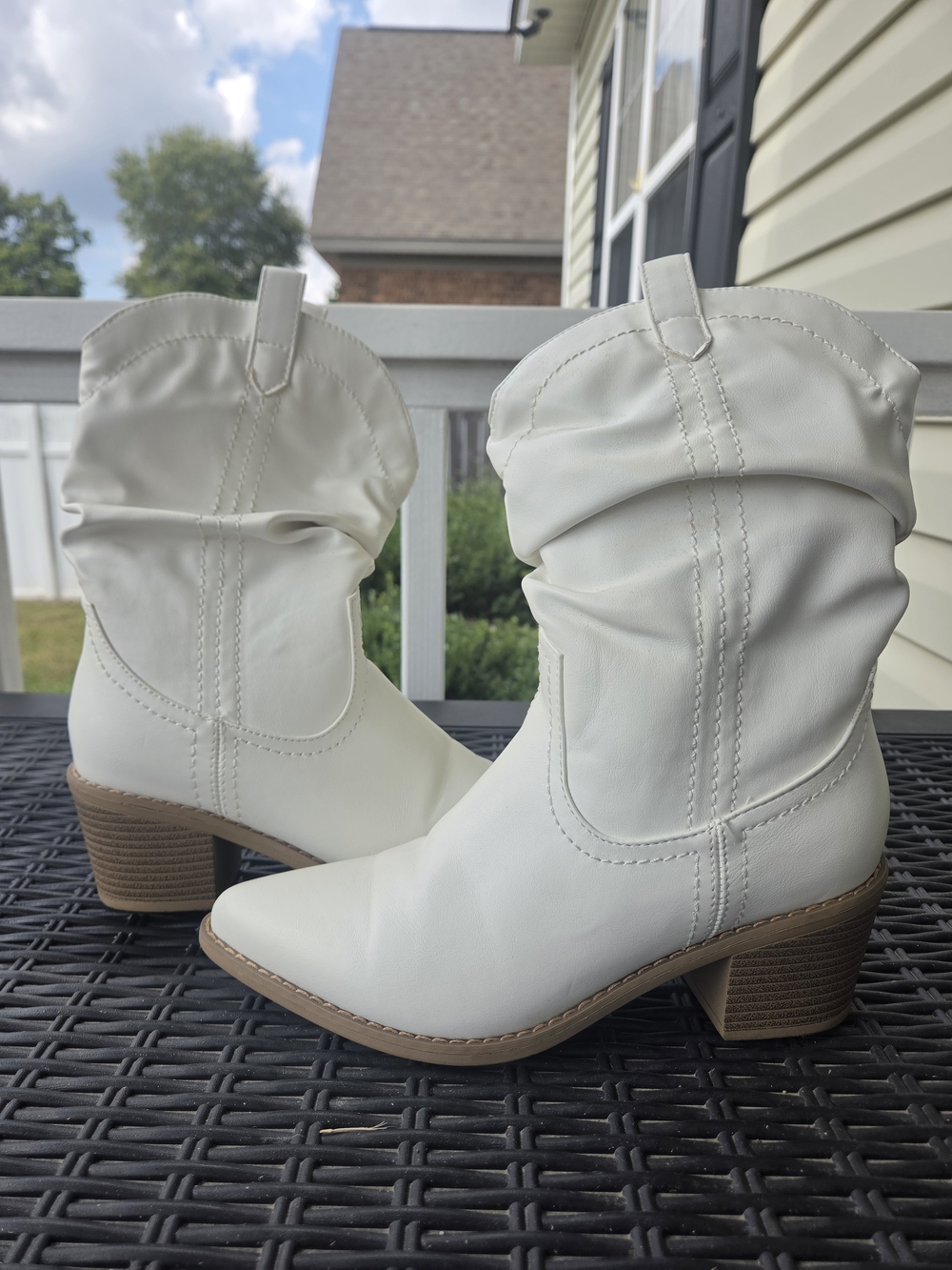Women's White Slouchy Mid-Calf Heeled Boots